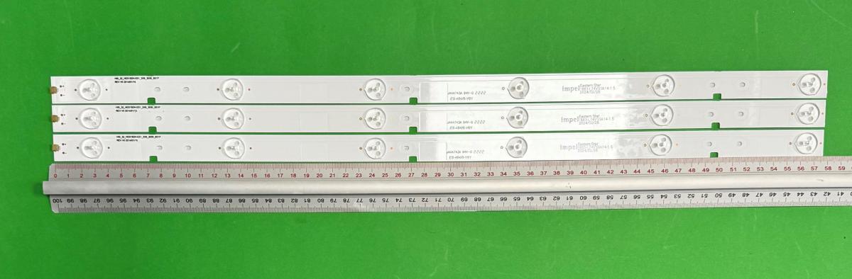 Zestaw listew LED do naprawy podświetlenia telewizora HISENSE 32" zestaw 3 szt X  Hisense_32_HD315DH-E51_3X6_3030C_6S1P 32_HD315DH-E51_3X6_3030C_6S1P , 6LED , 578MM ,