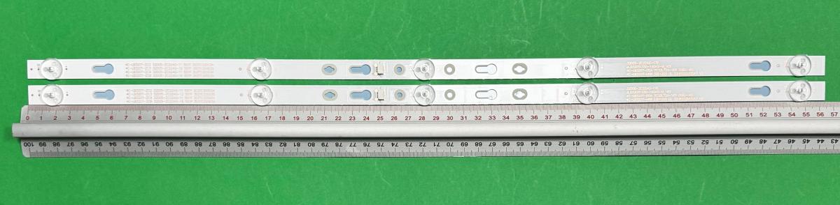 Zestaw listew LED do naprawy podświetlenia telewizora TCL 32" zestaw 2sztuki X 303TC320037  TCL32D05-ZC22AG-14  4C-LB320T-ZCC GIC32LB37_3030F2.1D_V0.5_20180517  32HR332M05A7 V0  32D1200 GL  4C-LB3205-ZM01J , 5LED , 564MM , 6V ,