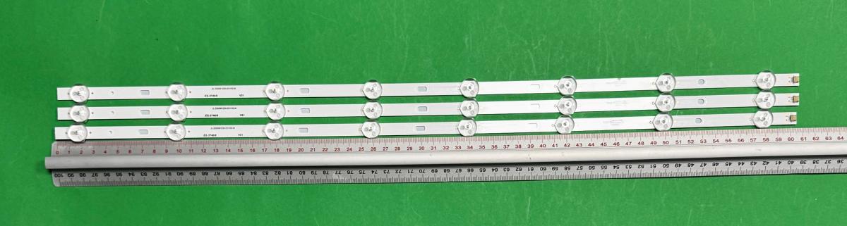 Zestaw listew LED do naprawy podświetlenia telewizora MANTA 32" zestaw 3 pcs X SQY32LB_3X8_MCPCB_V2 , 8LED , 606MM , 3V ,